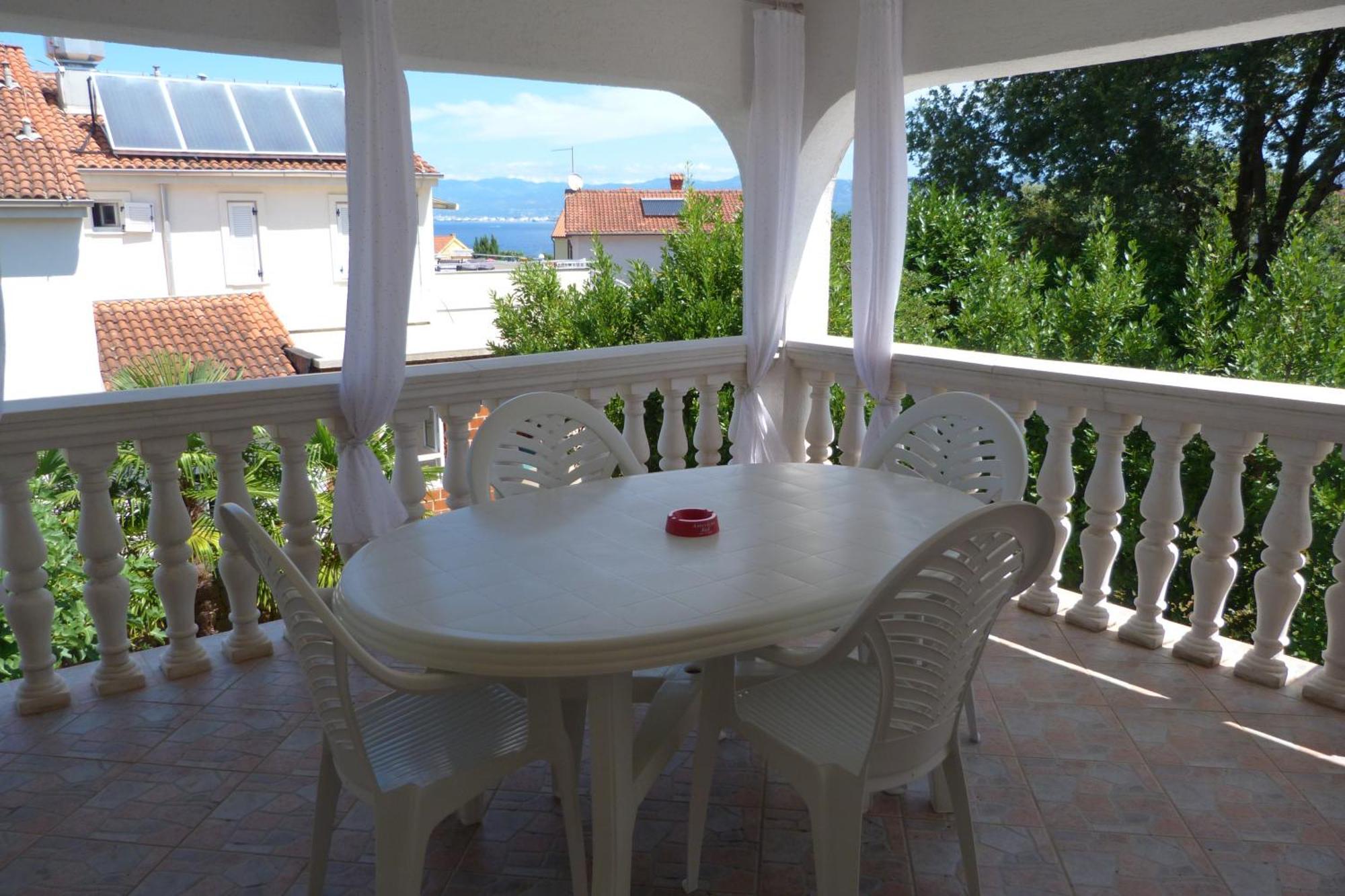 Apartments Monja & Dadi, Malinska, Vantacici Dış mekan fotoğraf