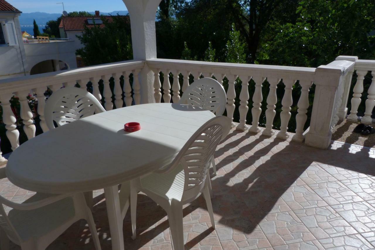 Apartments Monja & Dadi, Malinska, Vantacici Dış mekan fotoğraf