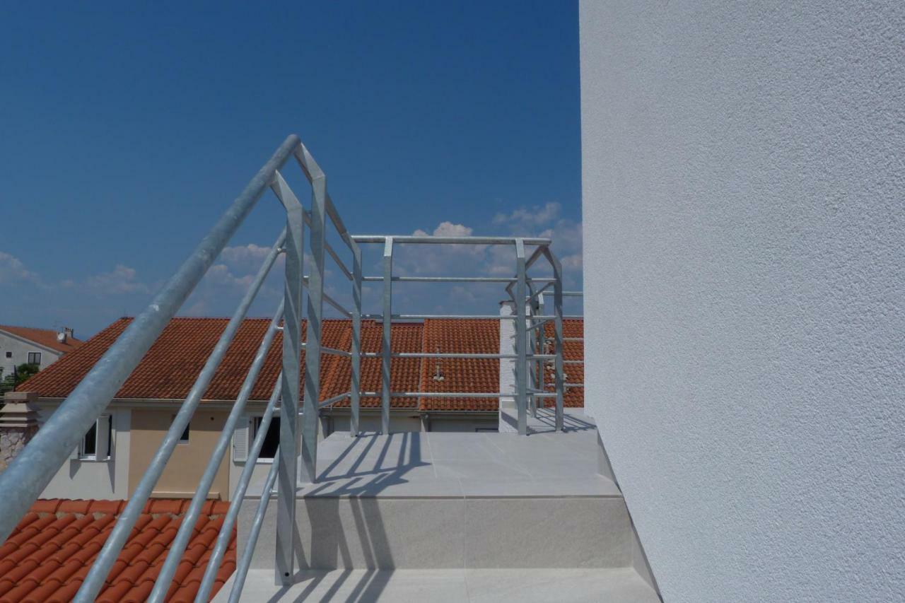 Apartments Monja & Dadi, Malinska, Vantacici Dış mekan fotoğraf