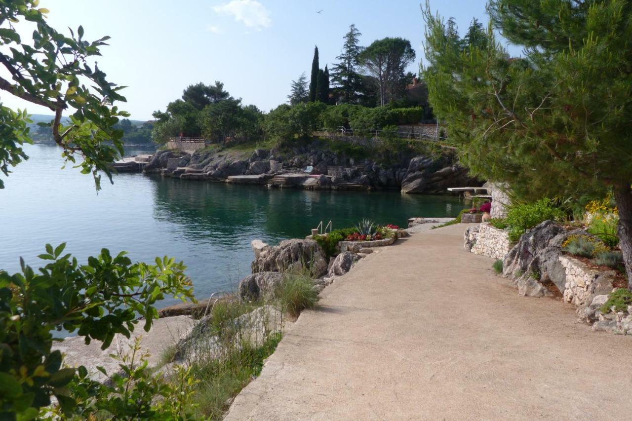 Apartments Monja & Dadi, Malinska, Vantacici Dış mekan fotoğraf