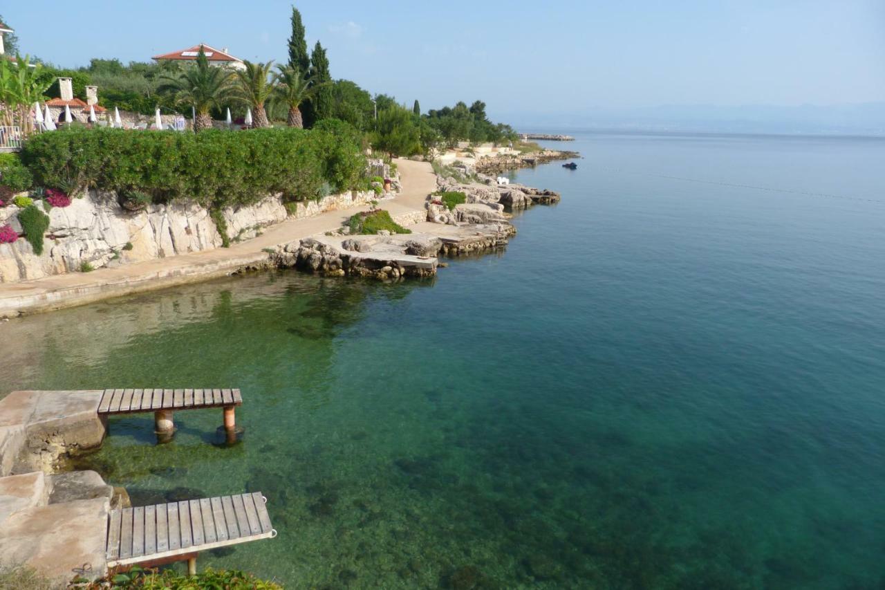 Apartments Monja & Dadi, Malinska, Vantacici Dış mekan fotoğraf