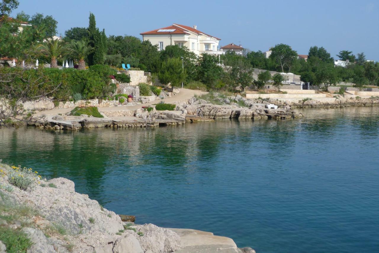 Apartments Monja & Dadi, Malinska, Vantacici Dış mekan fotoğraf